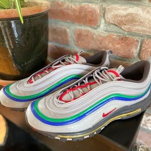 NWOT NIKE AIR MAX 97